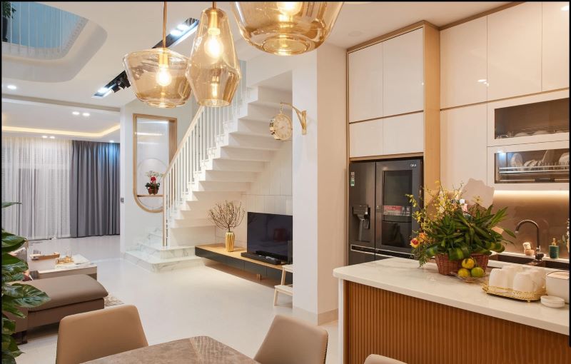 Bán nhà Lạc Long Quân ngõ ô tô tránh