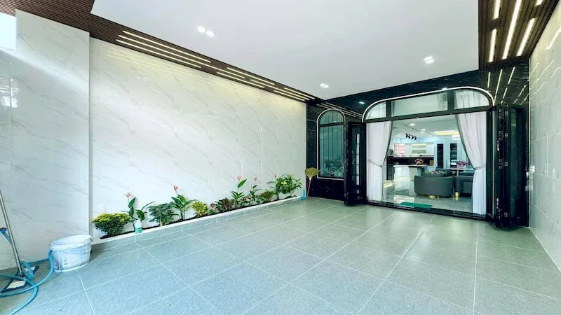 bán nhà ngõ 282 lạc long quân hà nội