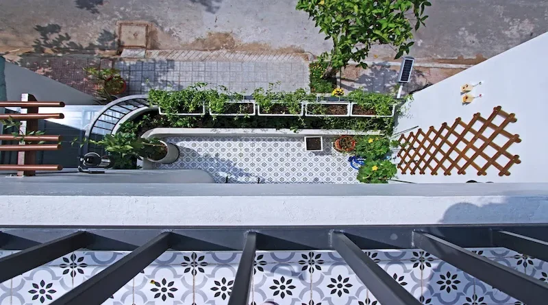 Bán Nhà Phú Thượng 19 Tỷ, 76m², Vỉa Hè 2,5m