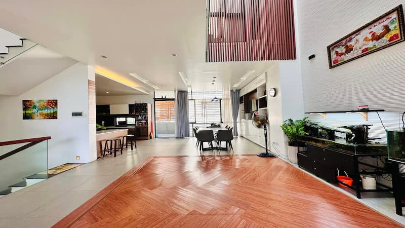 Bán nhà phố Phú Xá 120m2, mặt tiền khủng, ngõ ô tô thông, tặng nội thất tiền tỉ - p.khách