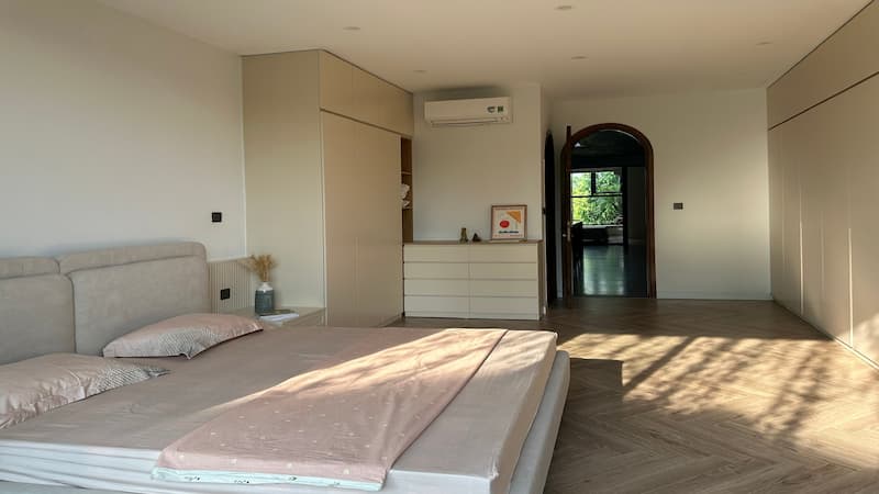 Phòng ngủ - Bán nhà ngõ 175 Lạc Long Quân Hà Nội