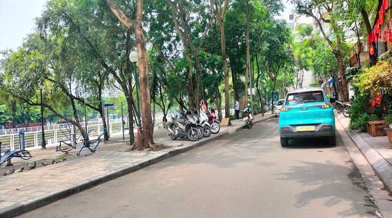 Bán Nhà Ngõ 97 Phố Trịnh Công Sơn đường rộng