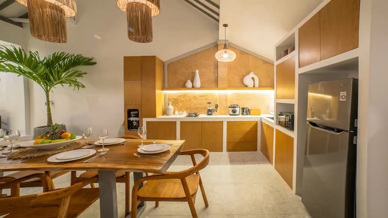Bán nhà nghách 46 ngõ 89 Lạc Long Quân bếp hiện đại