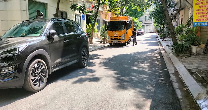 Bán nhà ngõ 172 Lạc Long Quân Tây Hồ khu phân lô