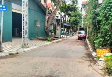 Bán Nhà Ngõ 180b Phú Thượng ngõ ô tô thông