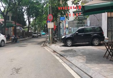 bán nhà ngõ 35 phố Trịnh Công Sơn ngõ thông Lạc Long Quân