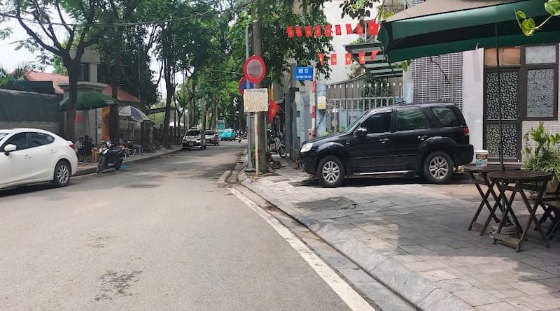 bán nhà ngõ 35 phố Trịnh Công Sơn ngõ thông Lạc Long Quân