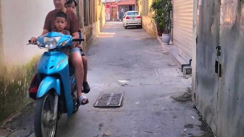 Bán Nhà Ngõ 472 Lạc Long Quân ngõ ô tô