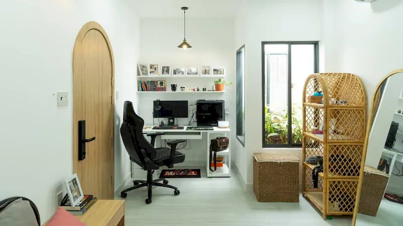 bán nhà ngõ 115 phố Nhật Chiêu có phòng làm việc