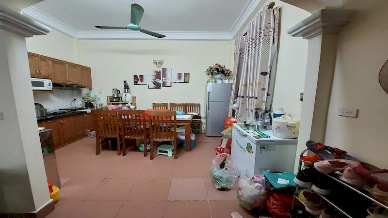 Bán Nhà Ngõ 41 An Dương Vương phòng bếp rộng