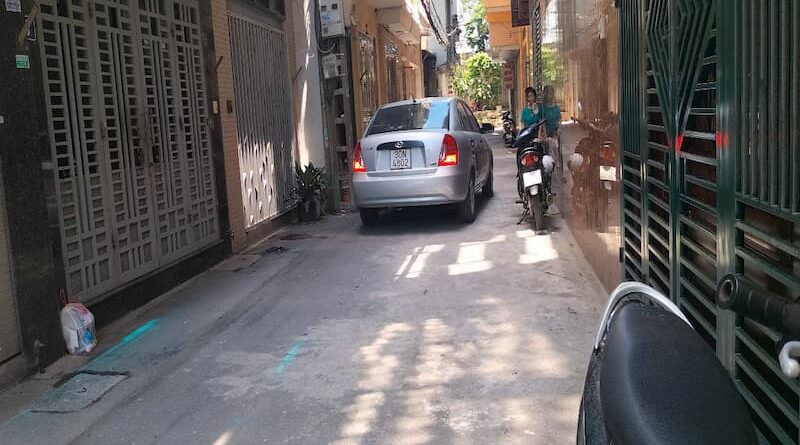 bán nhà ngõ 34 Xuân La ngõ ô tô thông