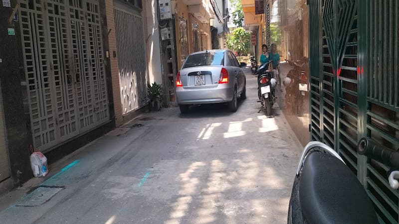 bán nhà ngõ 34 Xuân La ngõ ô tô thông