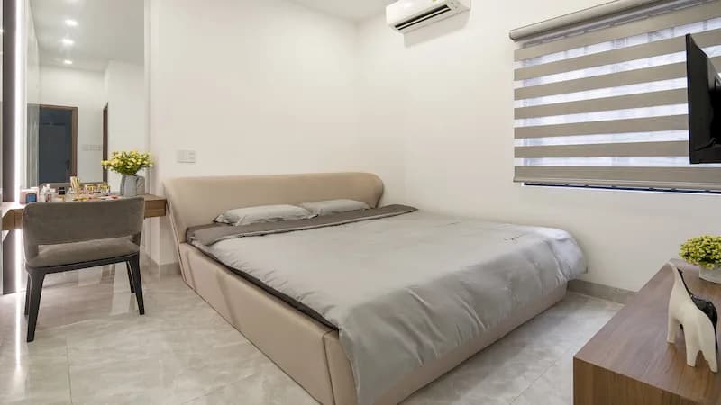 Bán Nhà Mới Phố Nhật Chiêu Tây Hồ phòng ngủ thoáng