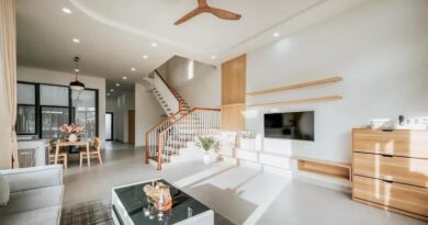 bán nhà mới ngõ 603 Lạc Long Quân phòng khách rộng