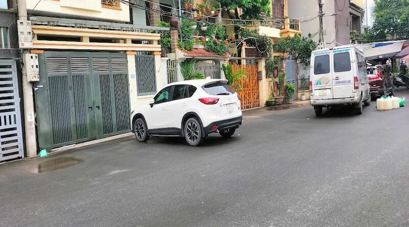 bán nhà ngõ 94 Phú Thượng ngõ ô tô