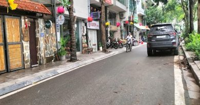 Bán nhà ngõ 690 Lạc Long Quân ngõ thông ra phố Trịnh Công Sơn