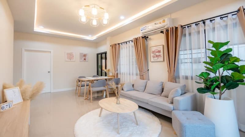 Bán nhà ngõ 6 phố Trịnh Công Sơn phòng khách lớn